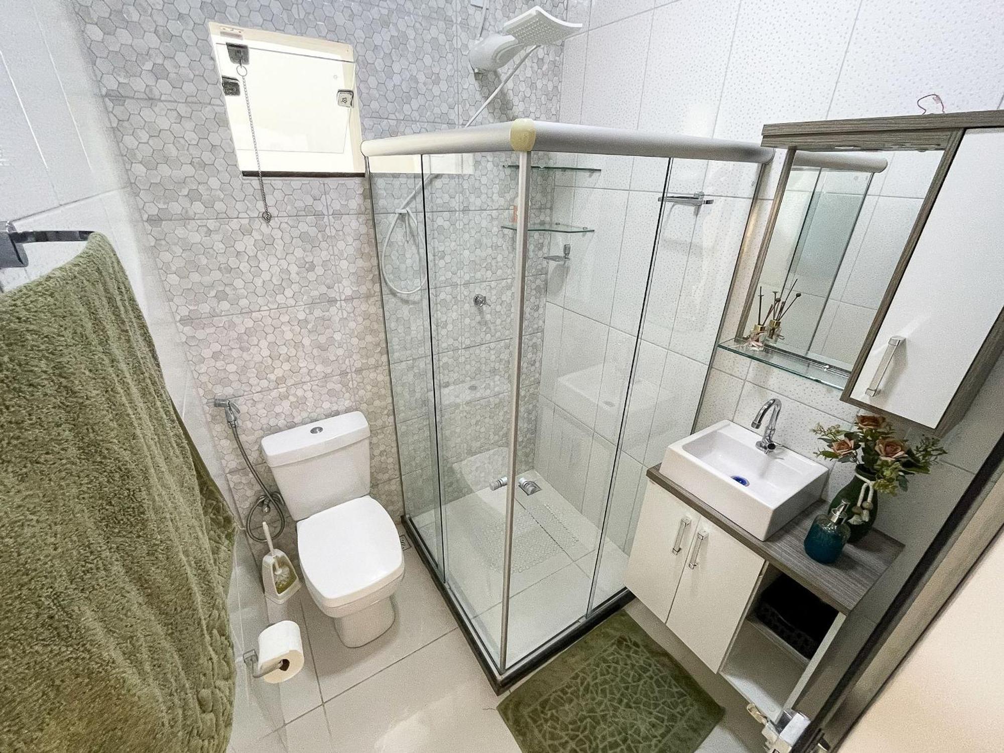 Casa Privativa De 3 Quartos Com Piscina Com Aquecimento Solar A 800m Praias De Taperapuan, Ar Condicionado, Wifi 110mbps, Churrasqueira, Garagem 02 Carros Porto Seguro