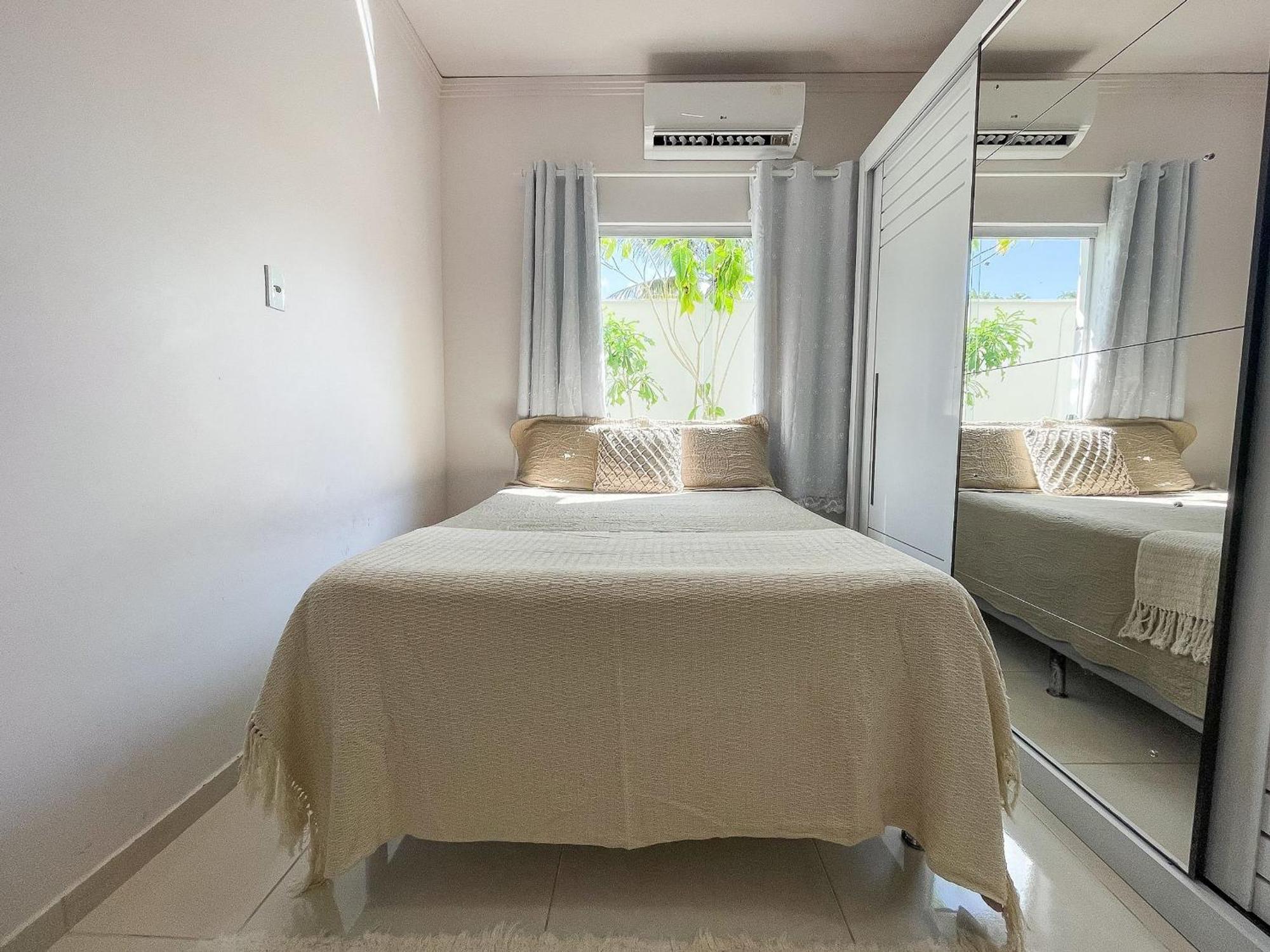 Casa Privativa De 3 Quartos Com Piscina Com Aquecimento Solar A 800m Praias De Taperapuan, Ar Condicionado, Wifi 110mbps, Churrasqueira, Garagem 02 Carros * Porto Seguro